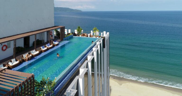Beach hotels in Da Nang