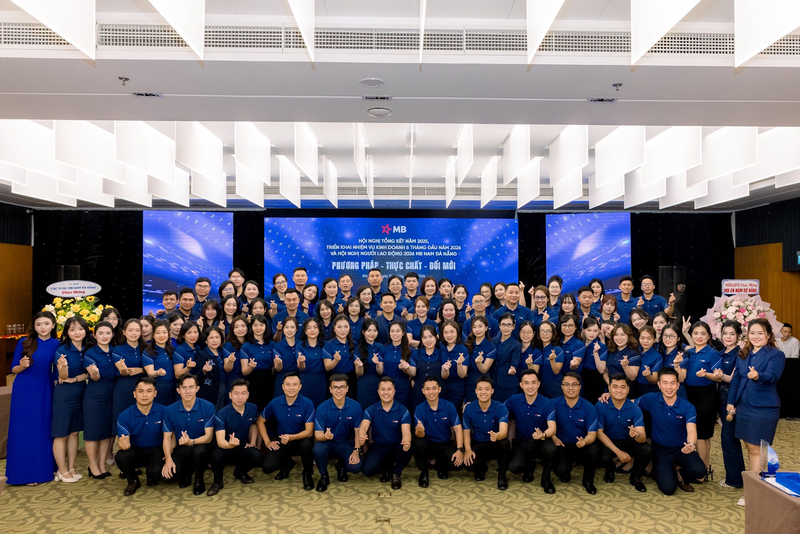 sự kiện tổng kết cuối năm MBBank